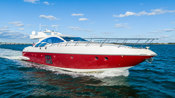 Azimut Contemp 90' Rental in Miami - Image 1